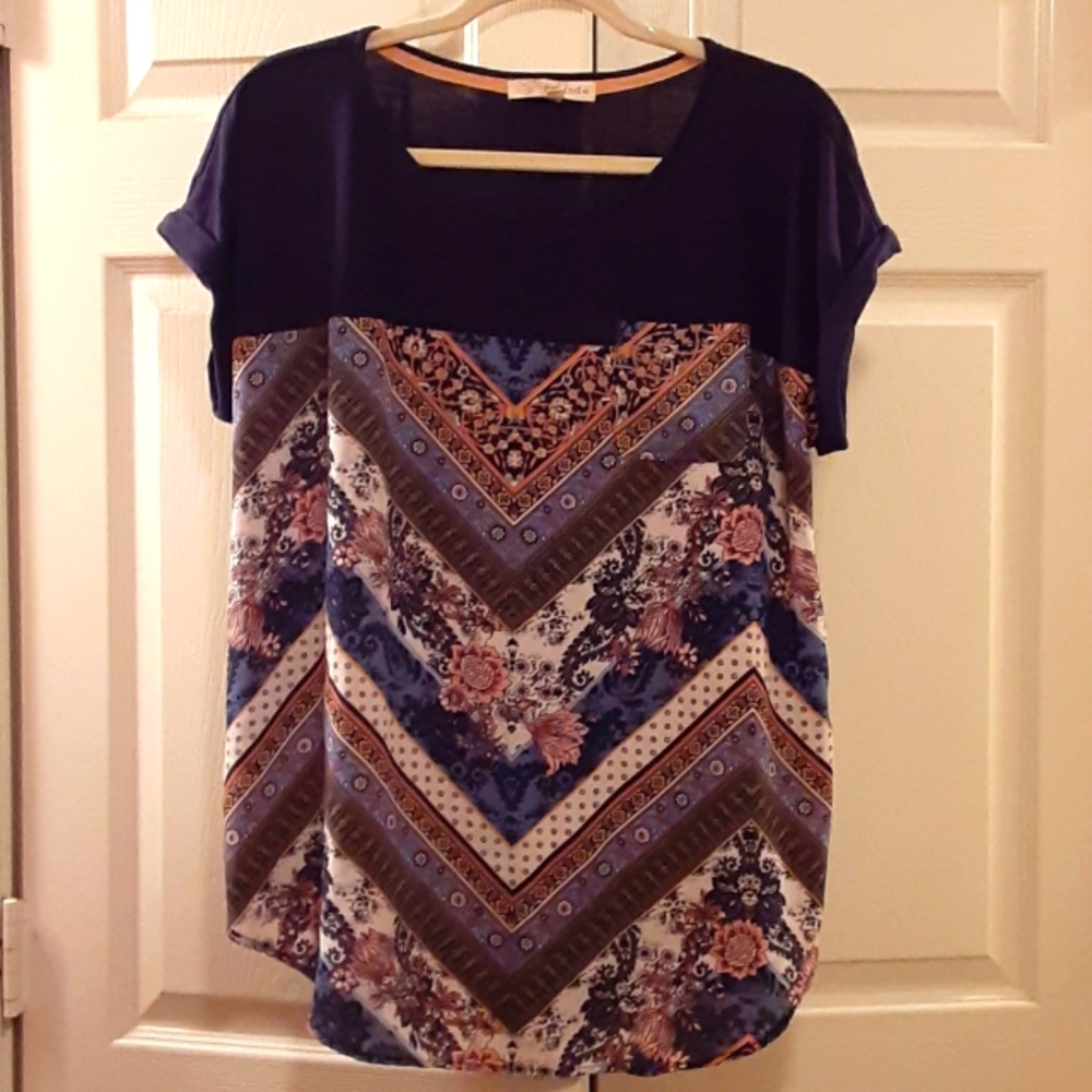 Navy color w/floral and miscellaneous pattern top